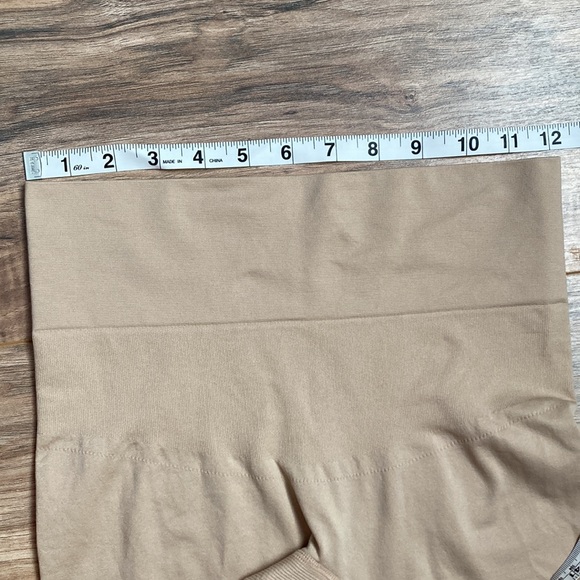 🛍️ [DONATED] Jockey | Slimmers Deluxe Small RN#61683 - Picture 6 of 6